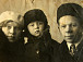 Геннадий Соболев с родителями. Фото из архива «Вологдафильм»